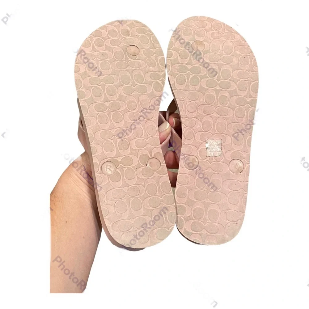 Coach pink flip flops - Picture 7 of 8